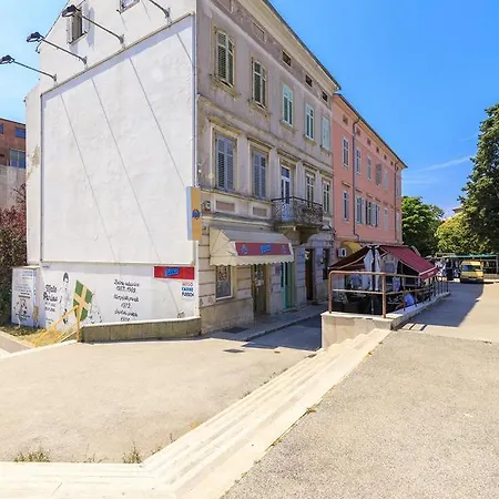 Centro Διαμέρισμα *
